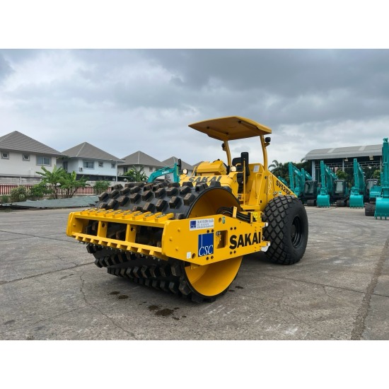 รถเครนมือสอง - เครน สเตชั่น - บริการให้เช่ารถบดถนน